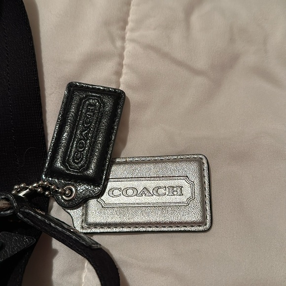 COACH F28918 Crossbody in Used Condition. See stains in Photos. - Picture 5 of 12